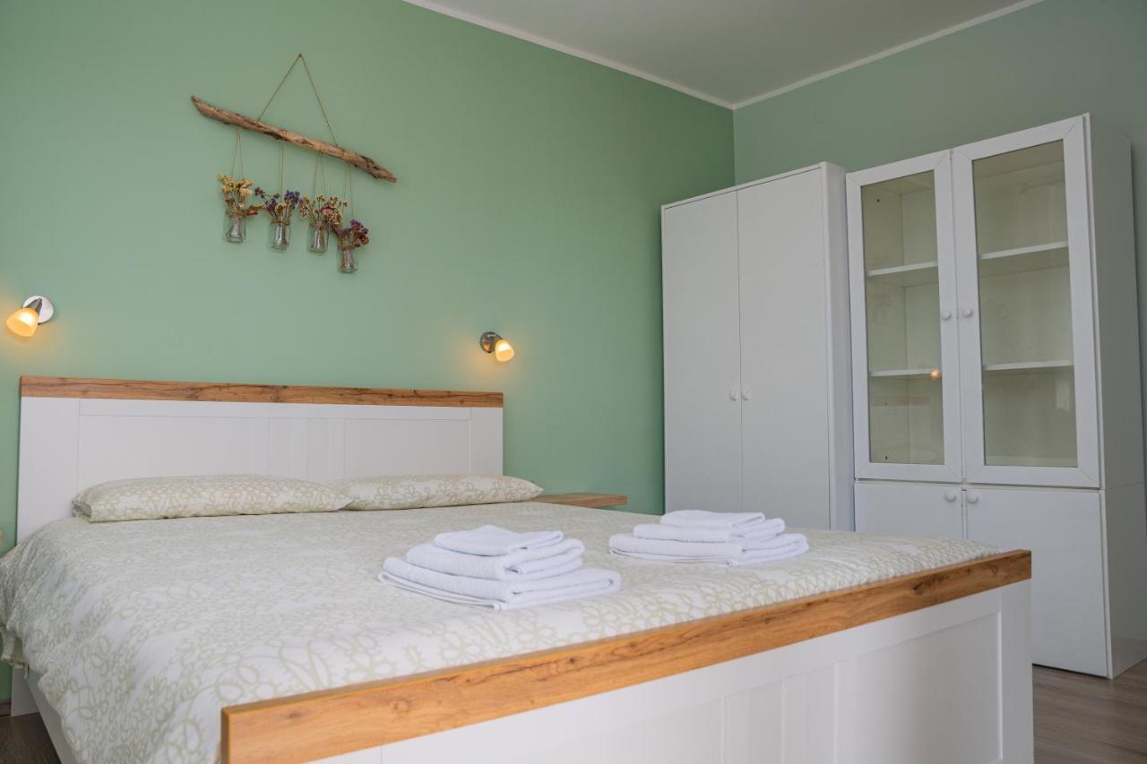 Milohnici Apartman Doris מראה חיצוני תמונה