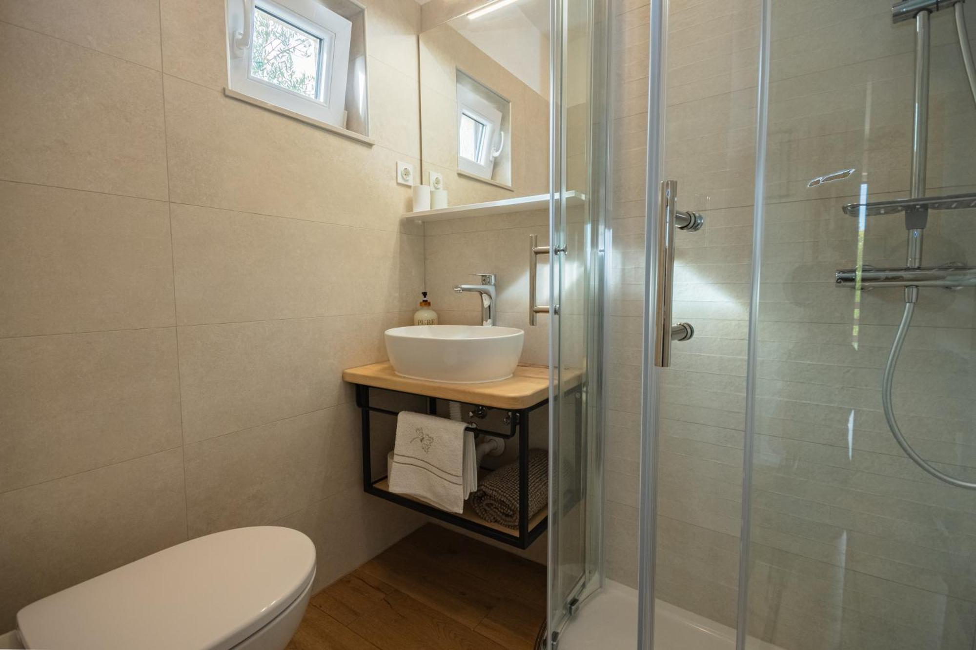 Milohnici Apartman Doris מראה חיצוני תמונה